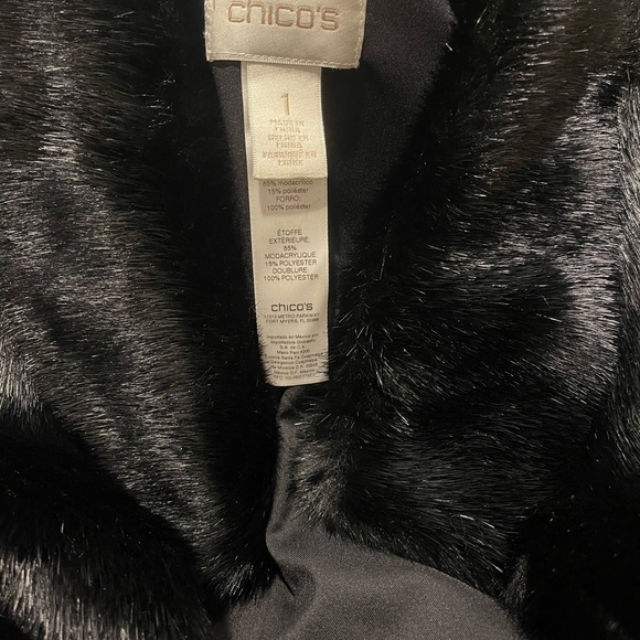 Chicos Faux Fur Black Vest with pockets Size 1 - Picture 5 of 5